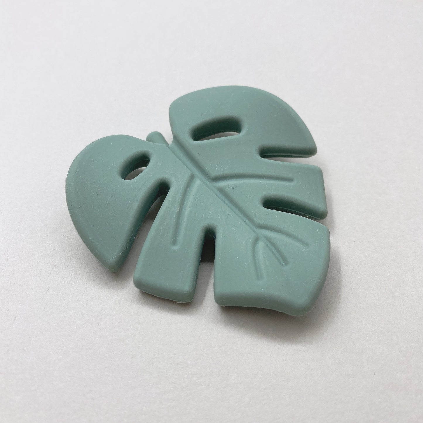 Monstera Leaf Teether (Multi-Colours)